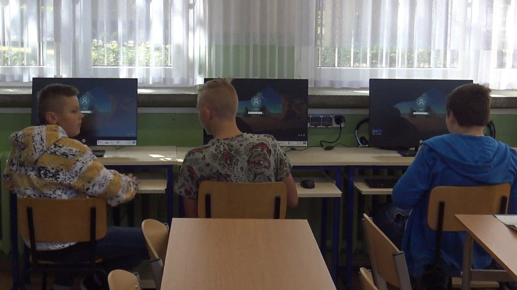 Nowoczesne sale komputerowe w Wilczkowicach oraz Kapałowie [wideo, zdjęcia]