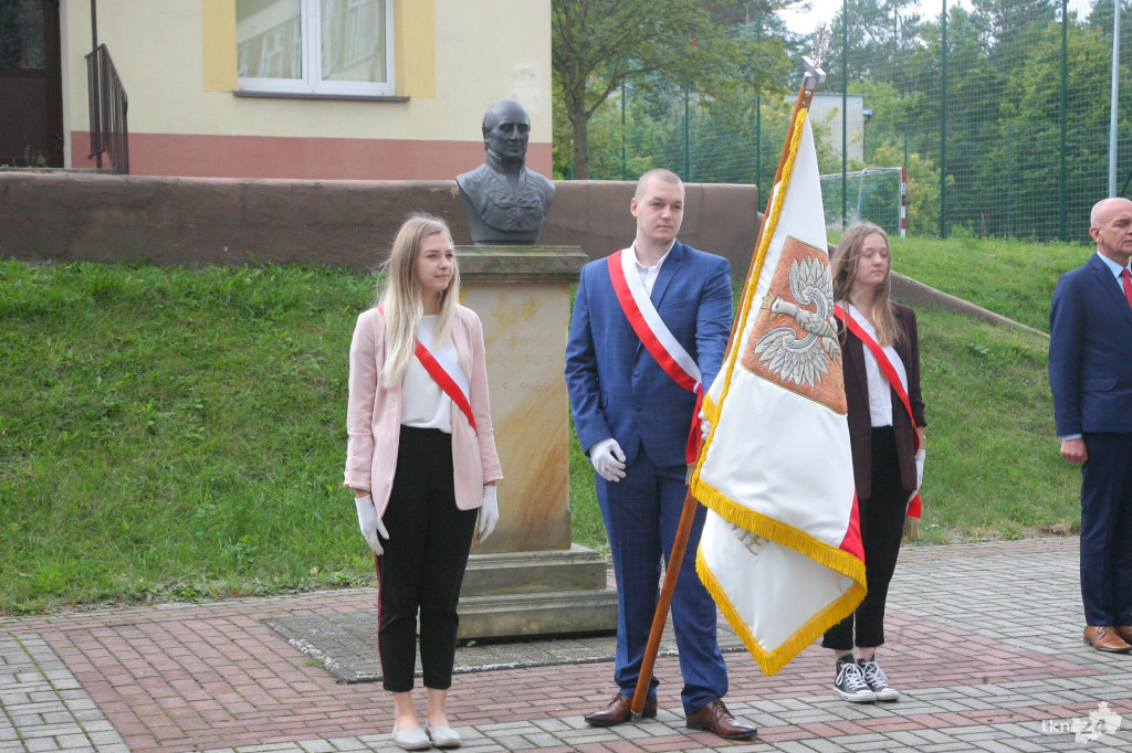 W Stąporkowie rozdano stypendia `Na dobry start` [wideo, zdjęcia]