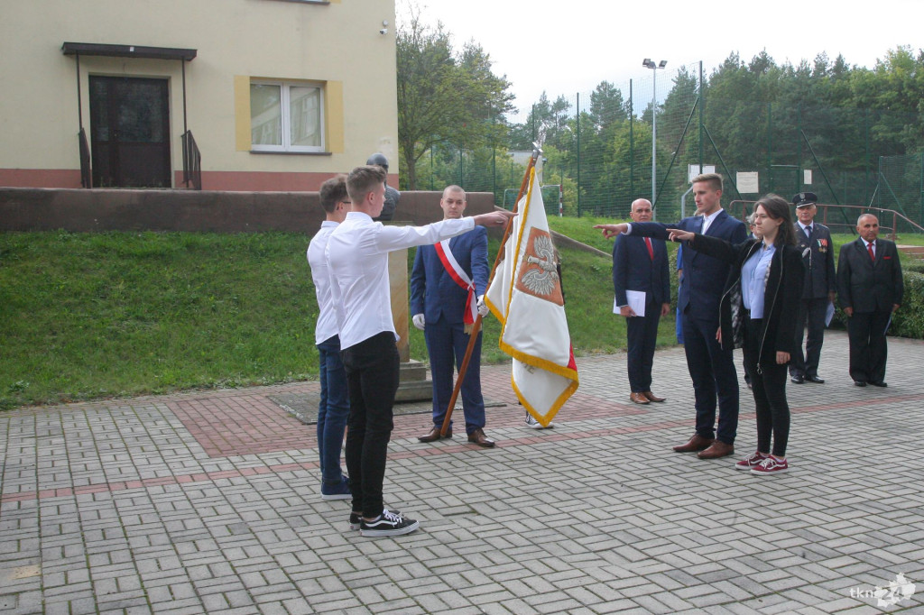 W Stąporkowie rozdano stypendia `Na dobry start` [wideo, zdjęcia]