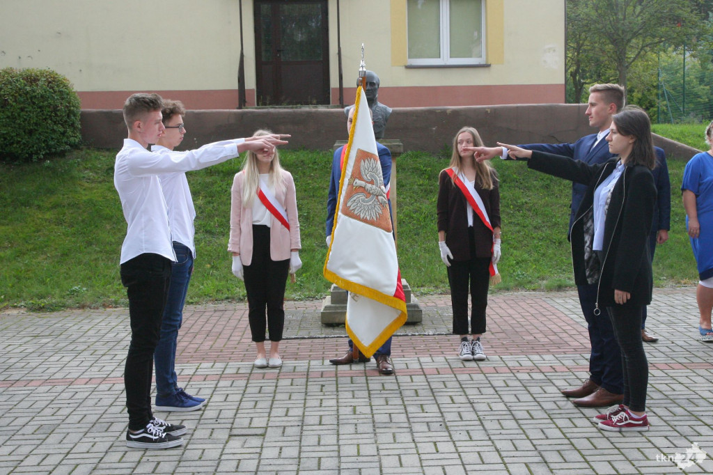 W Stąporkowie rozdano stypendia `Na dobry start` [wideo, zdjęcia]