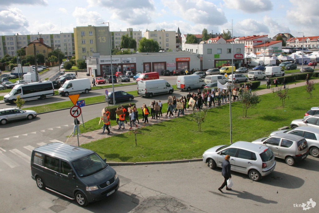 Konecka młodzież protestowała w sprawie klimatu [wideo, zdjęcia]