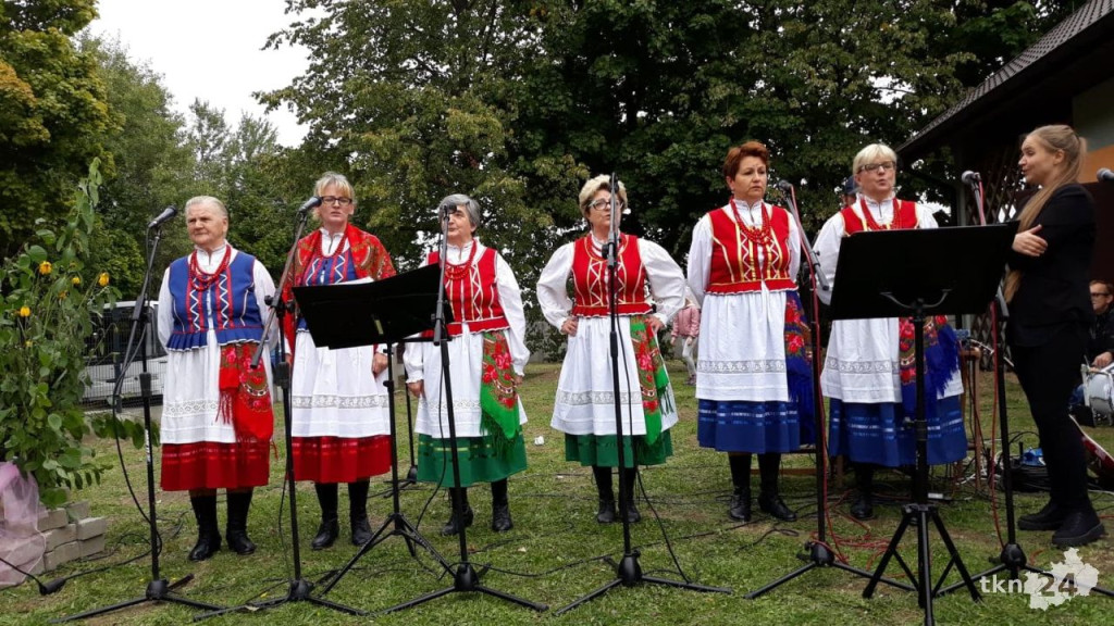 Kilkuset wiernych wędrowało do relikwii św. Stanisława Kostki! [zdjęcia]