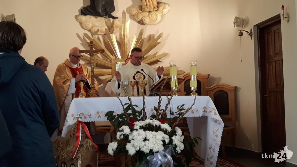 Kilkuset wiernych wędrowało do relikwii św. Stanisława Kostki! [zdjęcia]