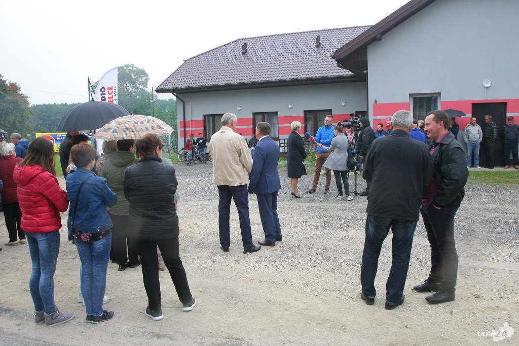 Zagłada wsi Mnin? Wielki protest przeciw fermom drobiu! [wideo, zdjęcia]