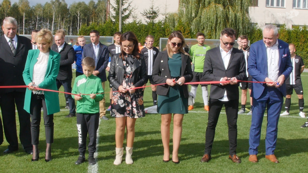 Gowarczów: Boisko już oddane do użytku! [wideo, zdjęcia]