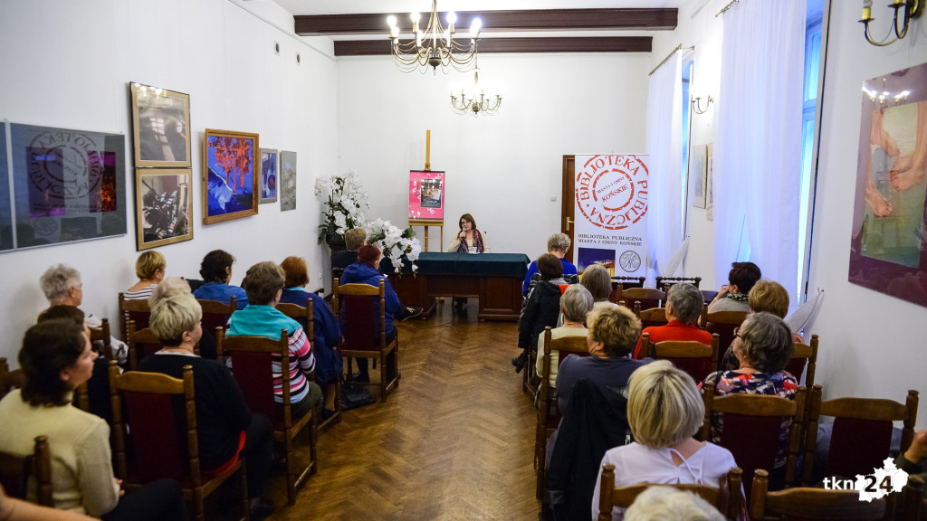 O literaturze z Agnieszką Krawczyk w Końskich [wideo, zdjęcia]