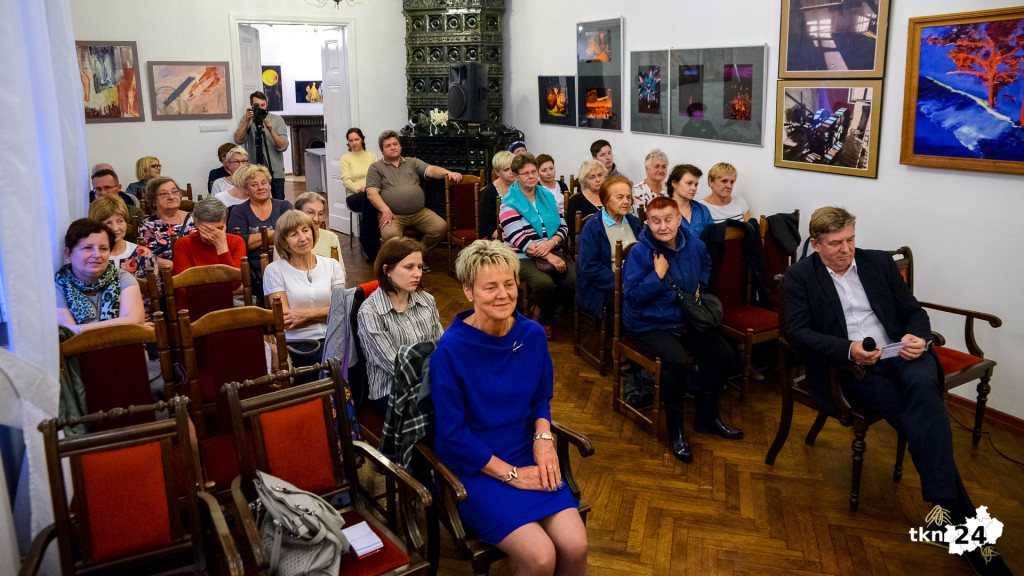 O literaturze z Agnieszką Krawczyk w Końskich [wideo, zdjęcia]