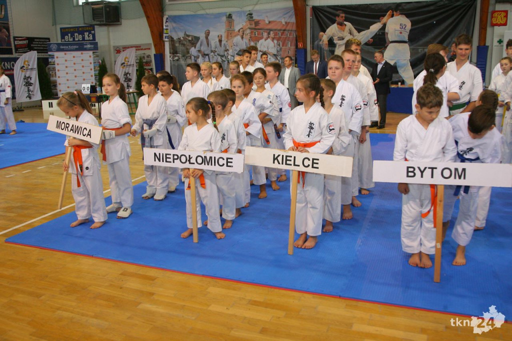 300 karateków na turnieju w Końskich! [wideo, zdjęcia]