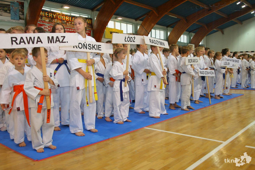 300 karateków na turnieju w Końskich! [wideo, zdjęcia]