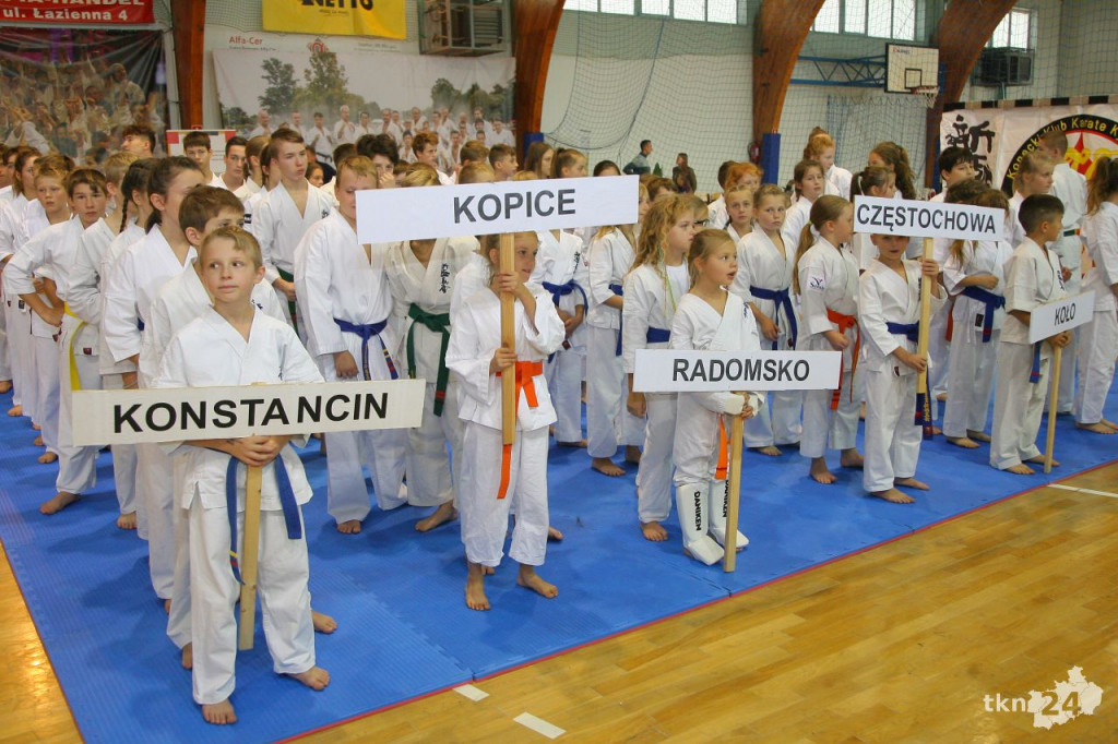 300 karateków na turnieju w Końskich! [wideo, zdjęcia]