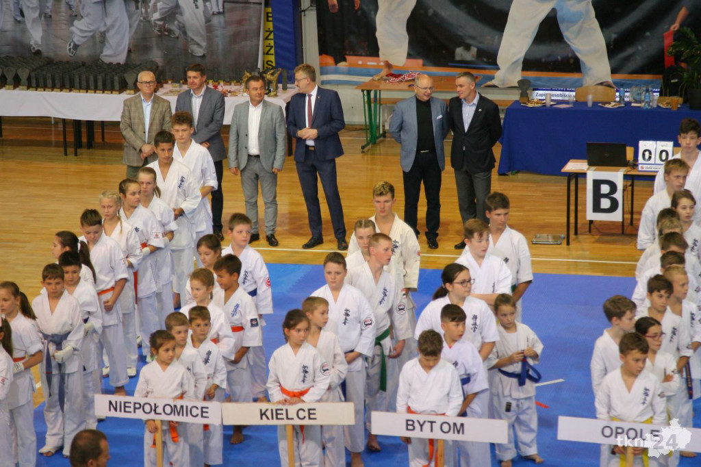 300 karateków na turnieju w Końskich! [wideo, zdjęcia]