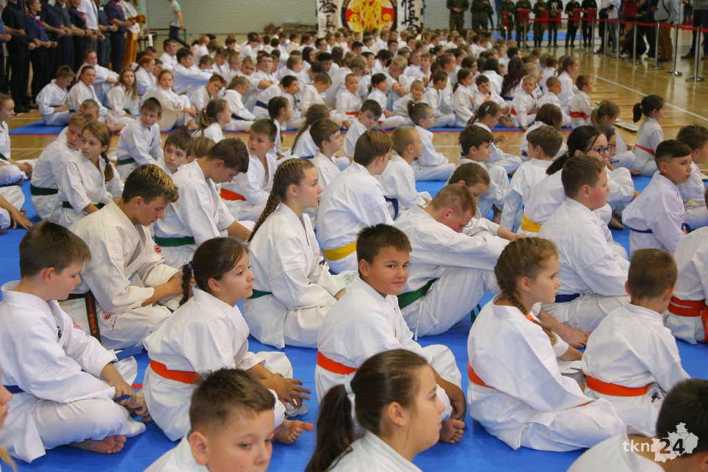 300 karateków na turnieju w Końskich! [wideo, zdjęcia]
