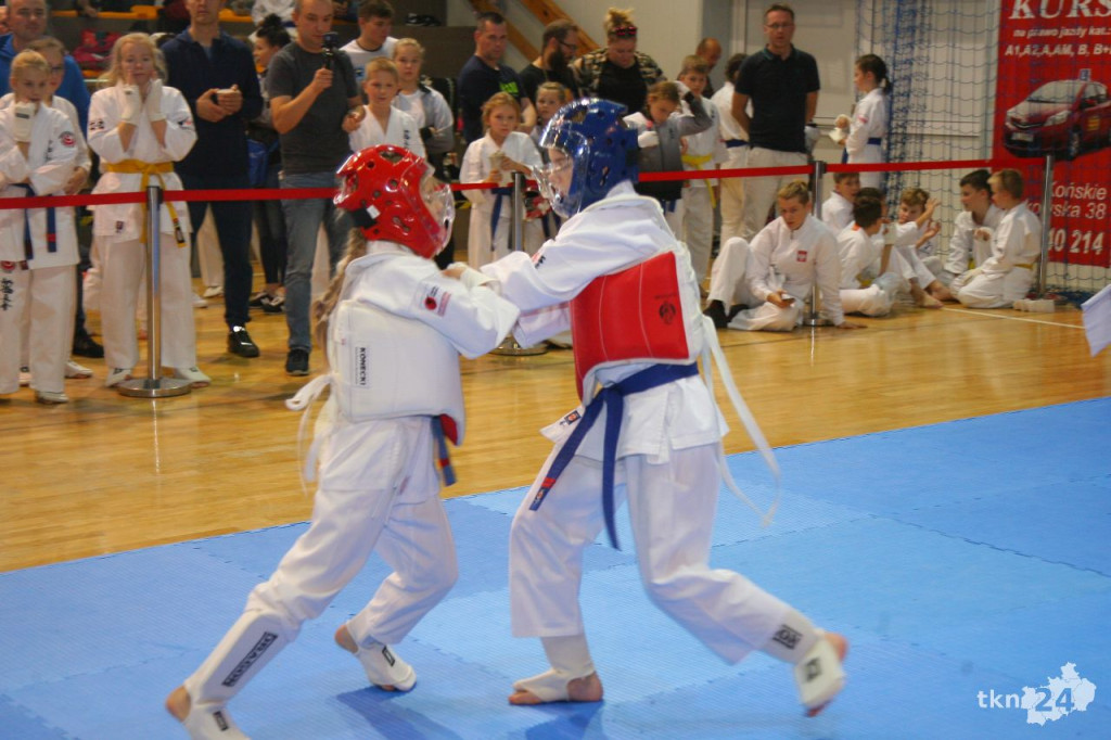 300 karateków na turnieju w Końskich! [wideo, zdjęcia]