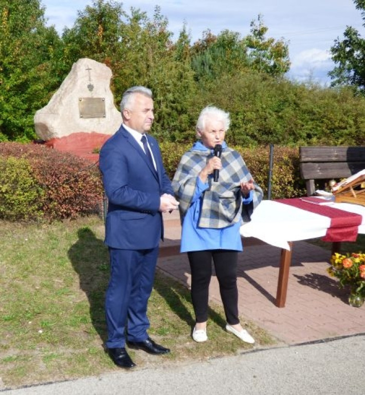 Mieszkańcy oddali hołd `Teresce` [zdjęcia]