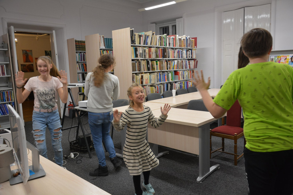 Piąta `Noc Bibliotek` w powiecie koneckim [wideo, zdjęcia]