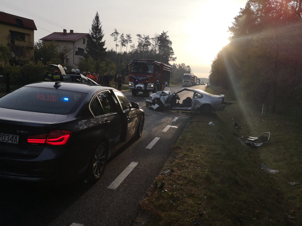 Poważny wypadek w gminie Stąporków! Są ranni [zdjęcia]