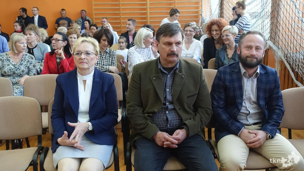 Święto koneckich nauczycieli z nagrodami i awansami [wideo, zdjęcia]