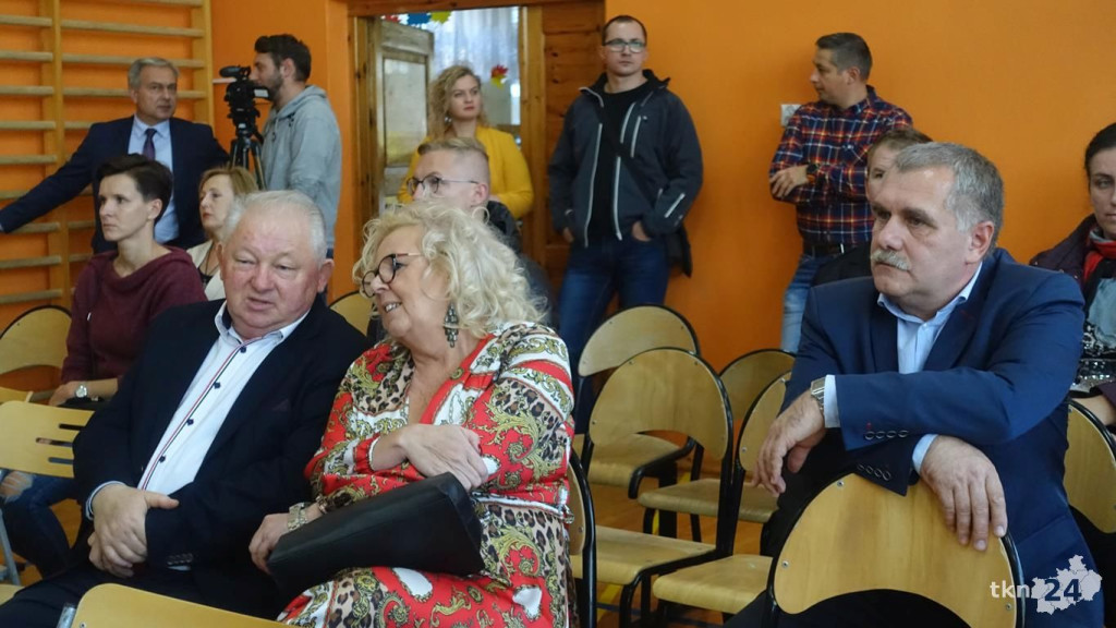 Święto koneckich nauczycieli z nagrodami i awansami [wideo, zdjęcia]