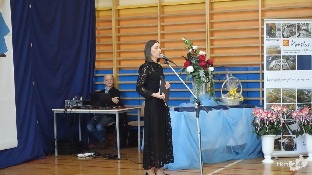 Święto koneckich nauczycieli z nagrodami i awansami [wideo, zdjęcia]