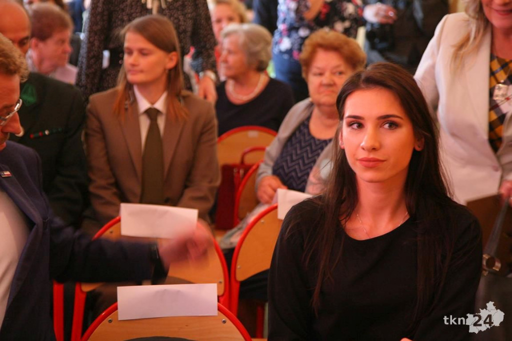 Wielkie święto w Kłucku! Szkoła ma sto lat! I imię Hubala! [wideo, zdjęcia]