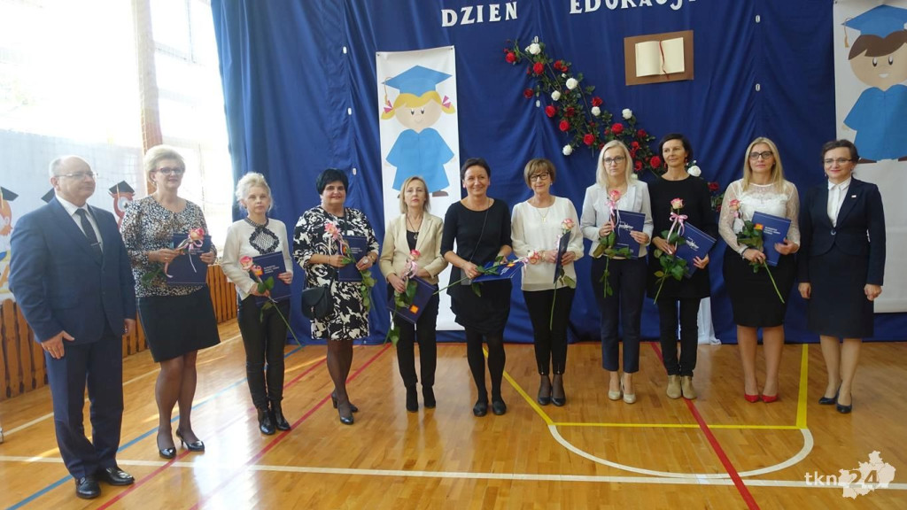 Święto koneckich nauczycieli z nagrodami i awansami [wideo, zdjęcia]