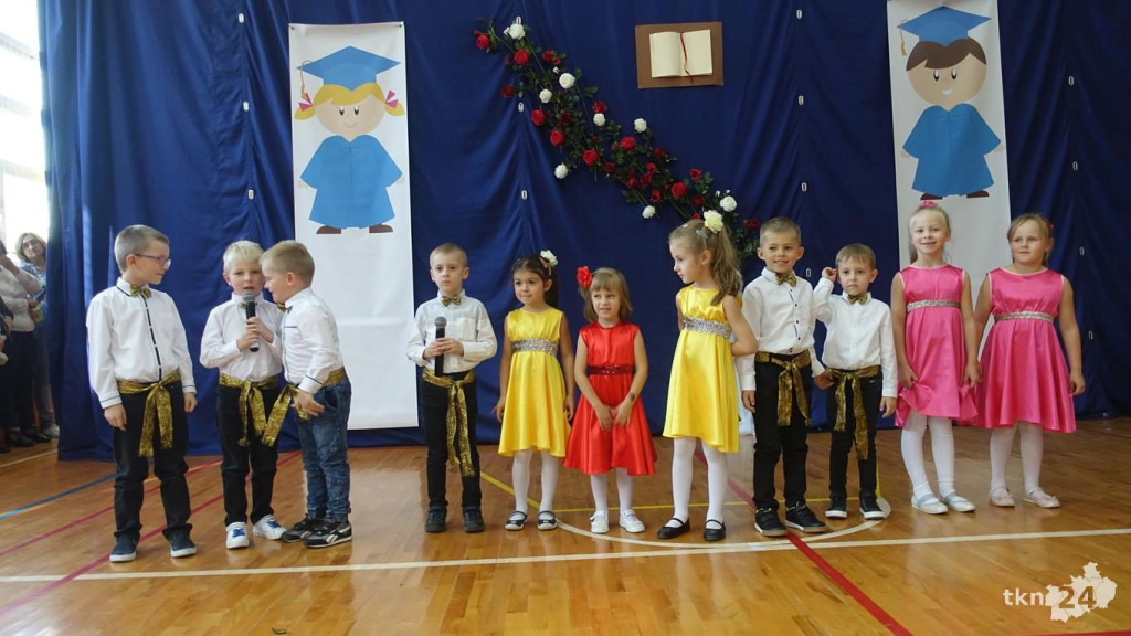 Święto koneckich nauczycieli z nagrodami i awansami [wideo, zdjęcia]