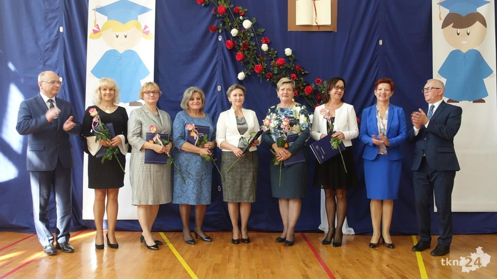 Święto koneckich nauczycieli z nagrodami i awansami [wideo, zdjęcia]