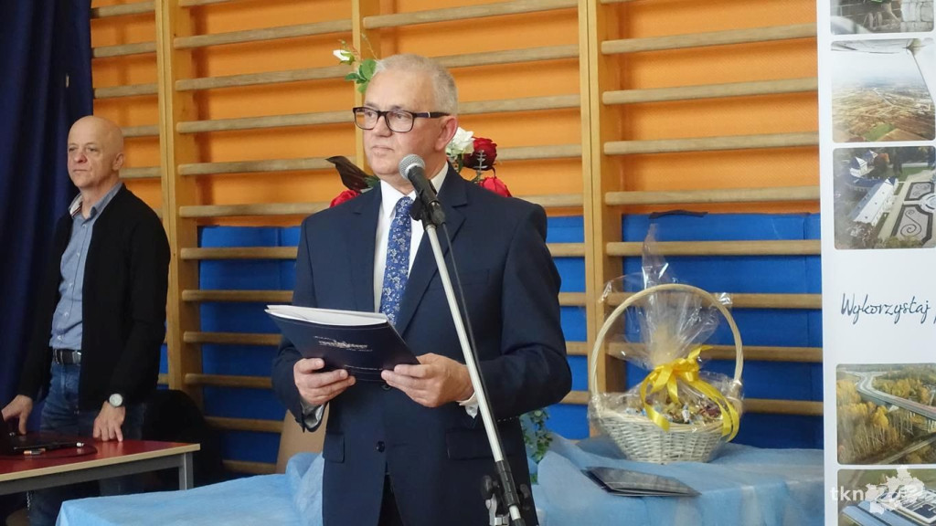 Święto koneckich nauczycieli z nagrodami i awansami [wideo, zdjęcia]