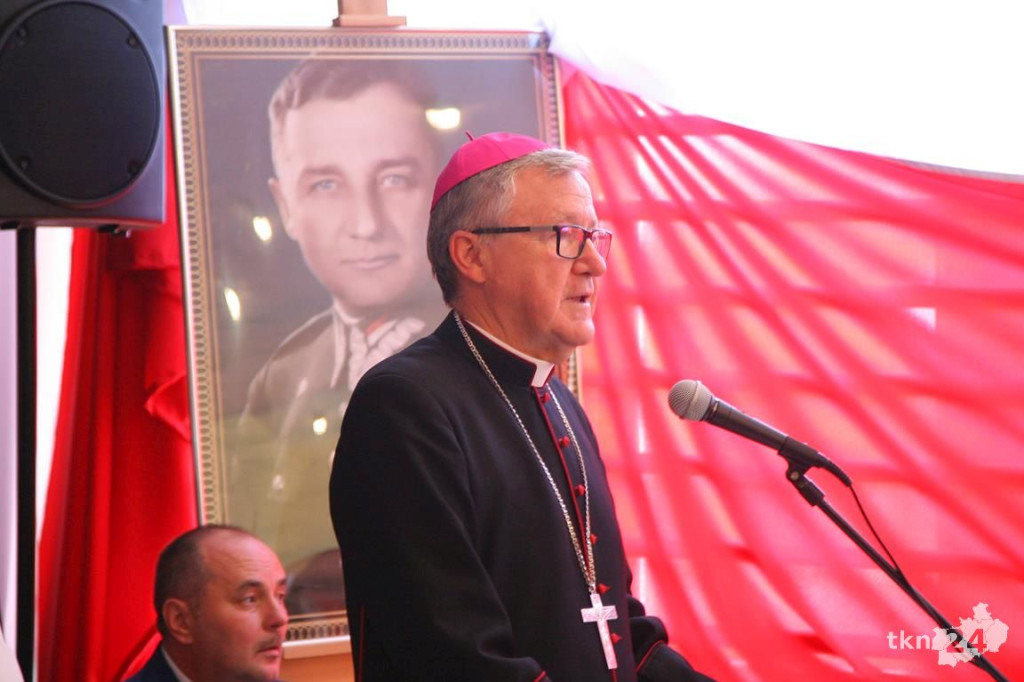 Wielkie święto w Kłucku! Szkoła ma sto lat! I imię Hubala! [wideo, zdjęcia]
