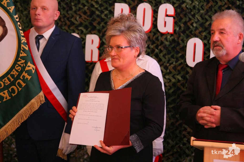 Wielkie święto w Kłucku! Szkoła ma sto lat! I imię Hubala! [wideo, zdjęcia]
