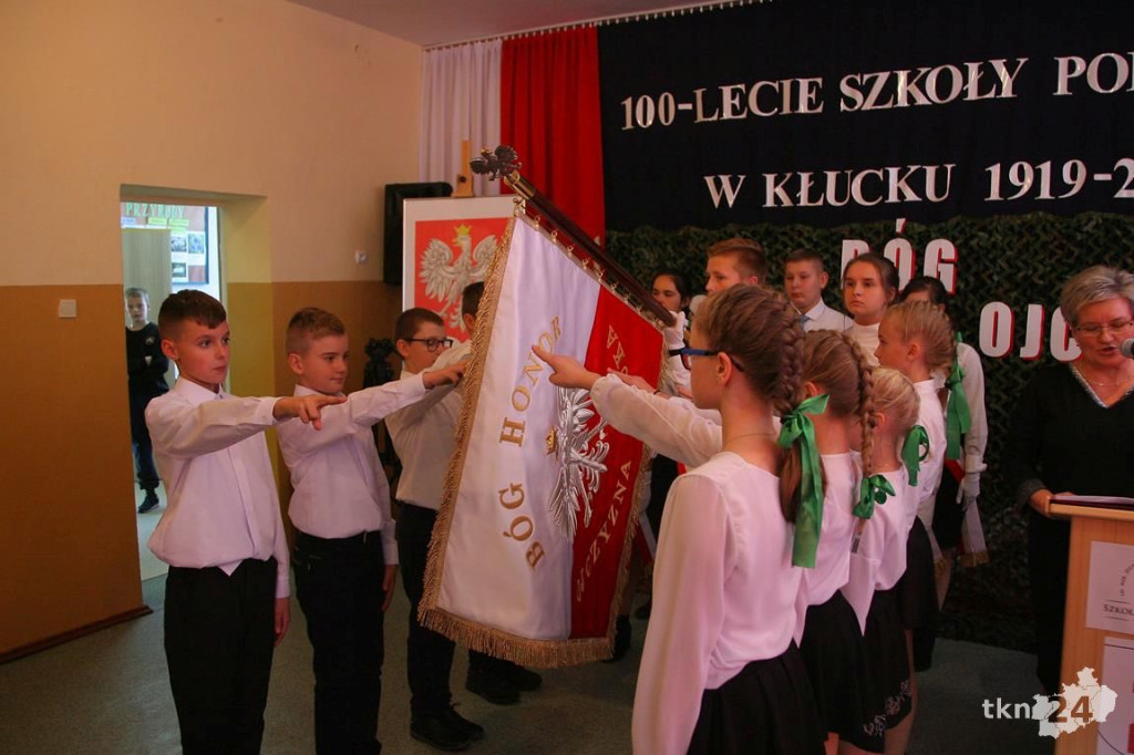 Wielkie święto w Kłucku! Szkoła ma sto lat! I imię Hubala! [wideo, zdjęcia]