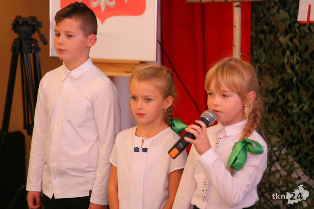 Wielkie święto w Kłucku! Szkoła ma sto lat! I imię Hubala! [wideo, zdjęcia]