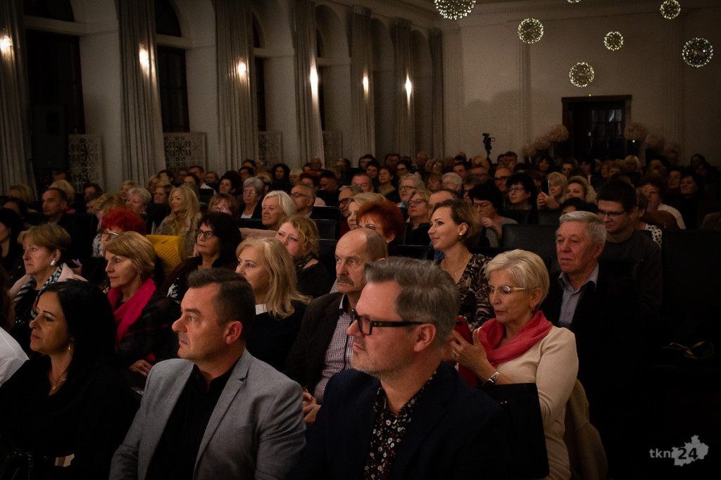 Izabela Trojanowska świetnie bawiła się z konecką publicznością! [wideo, zdjęcia]