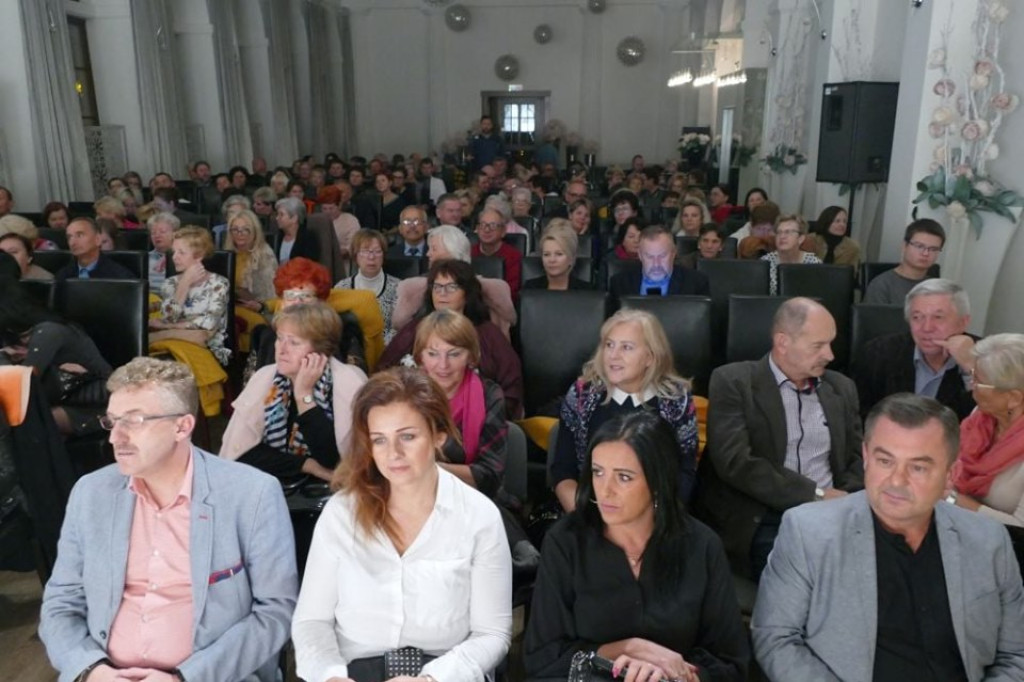 Izabela Trojanowska świetnie bawiła się z konecką publicznością! [wideo, zdjęcia]
