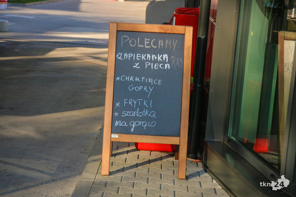 Nowości w koneckim Circle K. Lokalne piwa, totolotek, zapiekanki, frytki, gofry i ciastka! [zdjęcia]