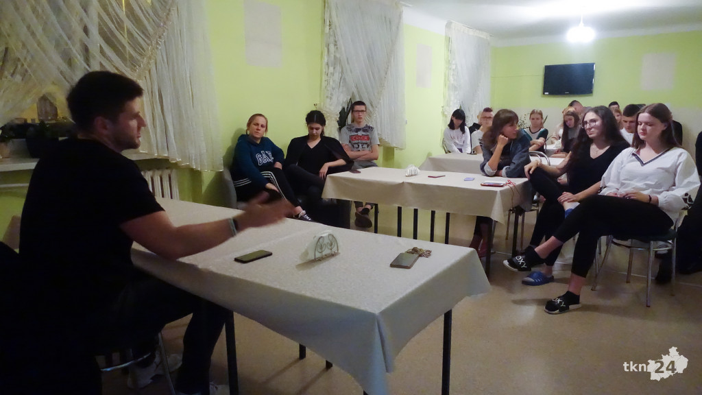 Ciekawe spotkanie z dietetykiem w Bursie Szkolnej w Końskich [wideo, zdjęcia]
