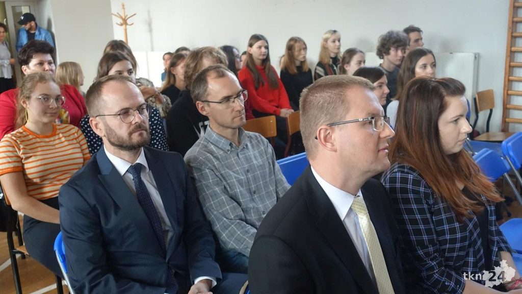 Powiatowy Dzień Nauczyciela. Starosta rozdał nagrody [wideo, zdjęcia]