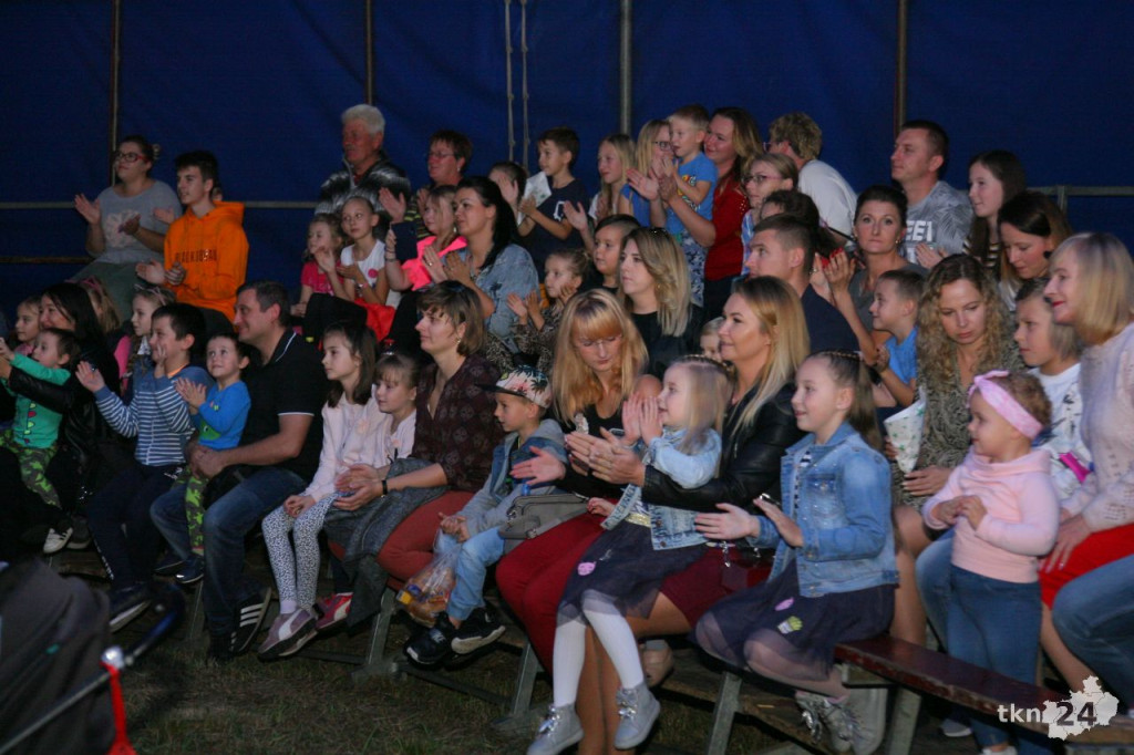Gmina Smyków na pomoc Kacprowi. Był cyrk i piknik [wideo, zdjęcia]