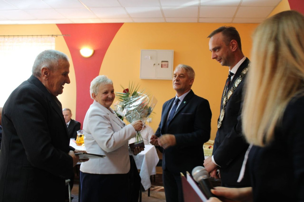 Wspaniały jubileusz dziewięciu par w Smykowie [zdjęcia]