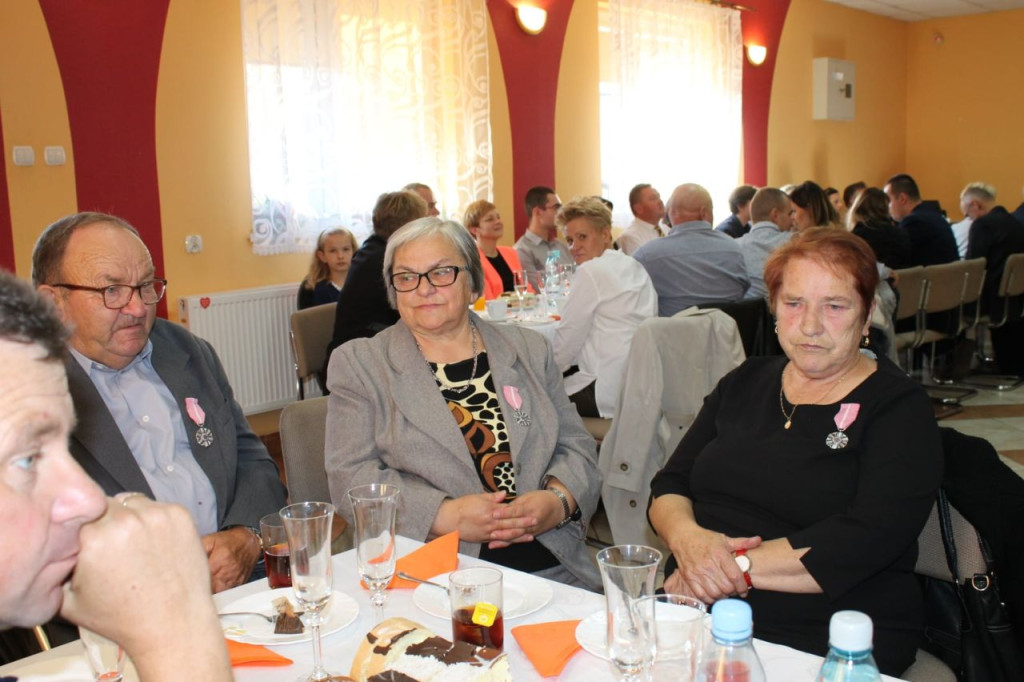 Wspaniały jubileusz dziewięciu par w Smykowie [zdjęcia]