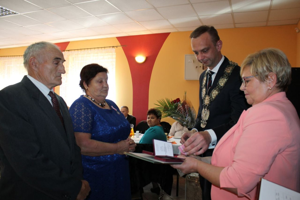 Wspaniały jubileusz dziewięciu par w Smykowie [zdjęcia]