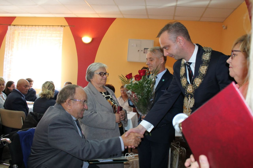 Wspaniały jubileusz dziewięciu par w Smykowie [zdjęcia]