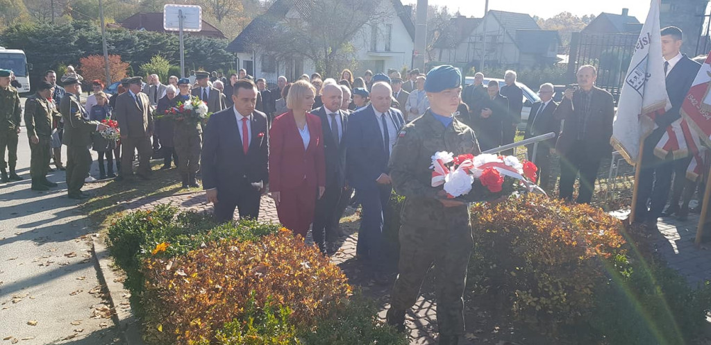 Niekłański Październik. Ku czci poległym i ku pamięci potomnym [wideo, zdjęcia]
