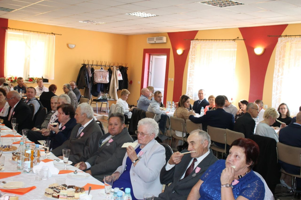 Wspaniały jubileusz dziewięciu par w Smykowie [zdjęcia]
