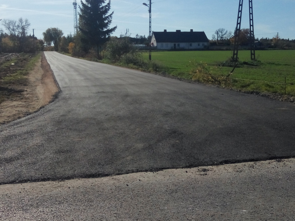 Trwa przebudowa ulicy Zielonej w Modliszewicach [zdjęcia]