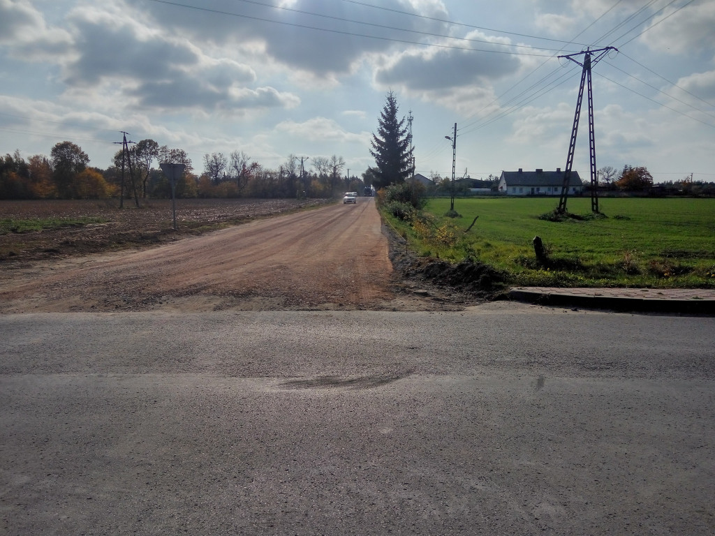 Trwa przebudowa ulicy Zielonej w Modliszewicach [zdjęcia]