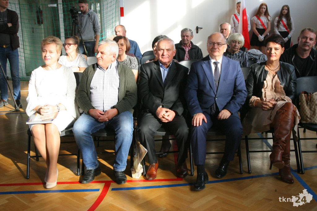Ślubowanie pierwszoklasistów w Dziebałtowie [wideo, zdjęcia]