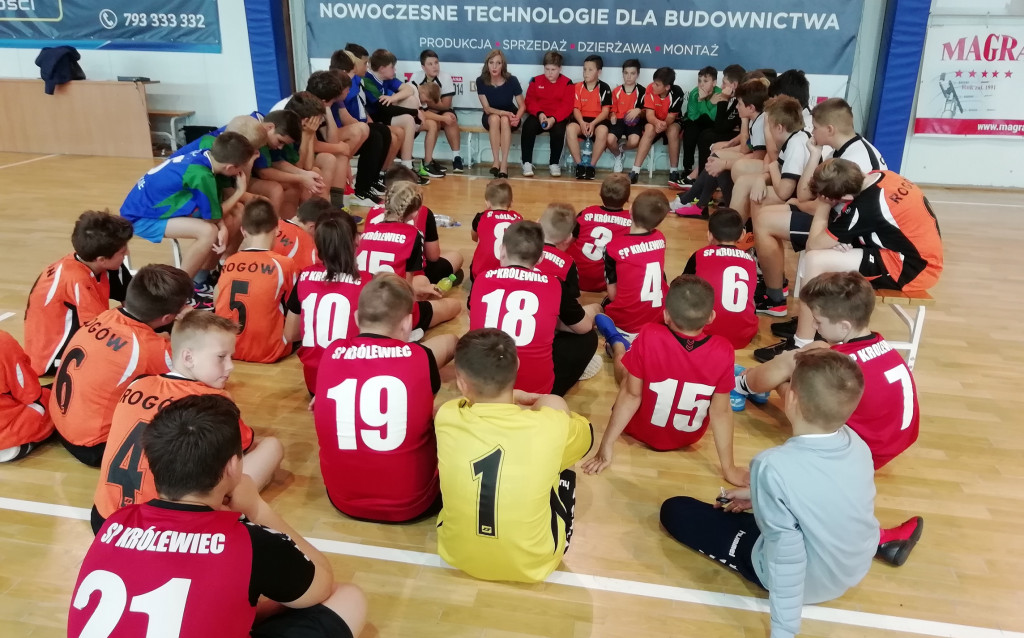 Modliszewice najlepsze w turnieju piłki ręcznej dla młodszych [wideo, zdjęcia]