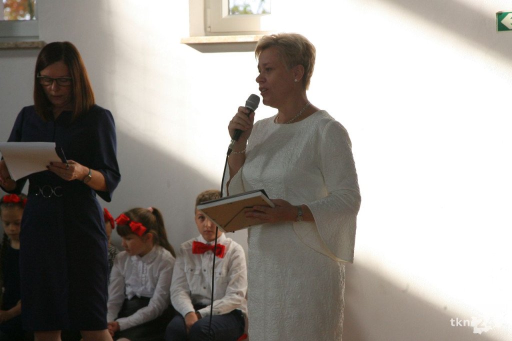 Ślubowanie pierwszoklasistów w Dziebałtowie [wideo, zdjęcia]
