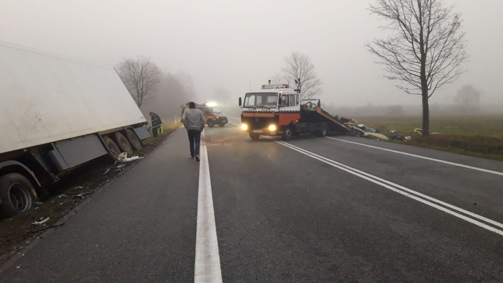 Tragedia w Salacie. Jedna osoba zginęła w wypadku [zdjęcia]